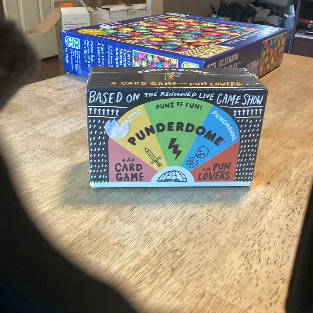 New Sealed Punderdome Card Game for Pun Lovers Clarkson Potter Party Game